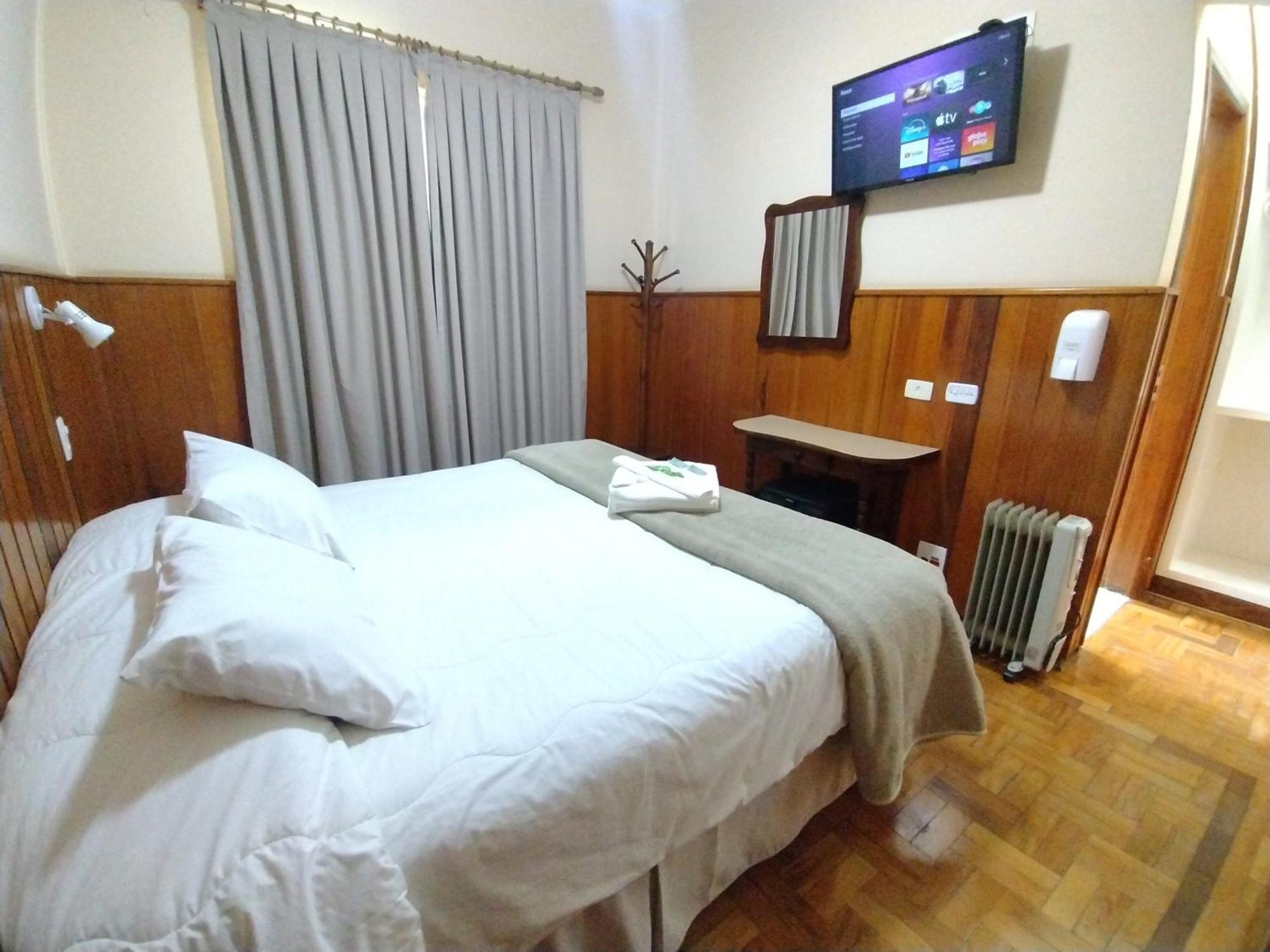 Hotel Casa Sao Jose Campos do Jordão Buitenkant foto